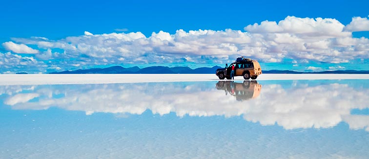 A typical amazing view on our Uyuni salt flat tours