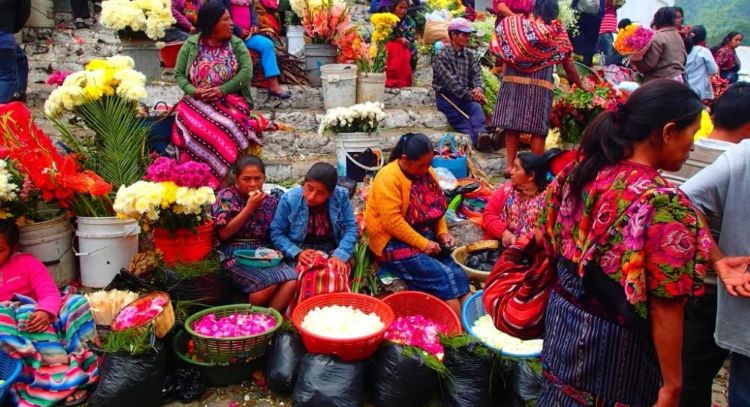 None of our Guatemala tours would be complete without the experience at Chichicastenango market.
